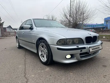 BMW 528 1998 года за 5 300 000 тг. в Алматы – фото 3