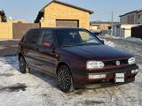 Volkswagen Golf 1994 года за 2 550 000 тг. в Астана