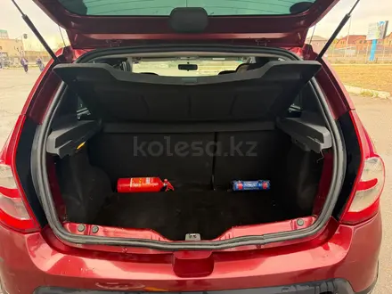 Renault Sandero Stepway 2013 года за 2 900 000 тг. в Караганда – фото 11
