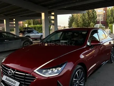 Hyundai Sonata 2023 года за 11 000 000 тг. в Астана – фото 2