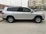 Toyota Highlander 2011 года за 12 700 000 тг. в Актау – фото 3