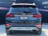 Hyundai Santa Fe 2018 года за 13 600 000 тг. в Актобе – фото 4