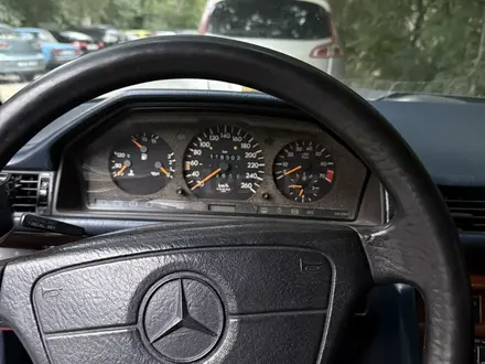 Mercedes-Benz E 280 1993 года за 1 800 000 тг. в Алматы – фото 9