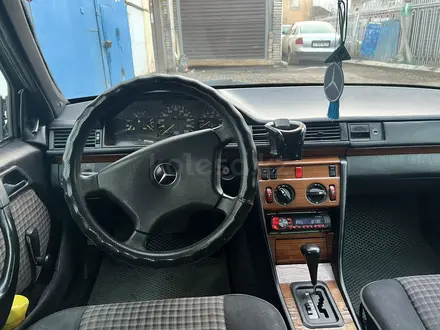 Mercedes-Benz E 200 1991 года за 1 700 000 тг. в Астана – фото 5