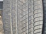 Пара зимние шины 315/40/21 315/40R21 Pirelli. за 120 000 тг. в Алматы – фото 2