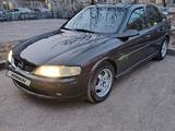 Opel Vectra 1999 годаүшін2 300 000 тг. в Актобе