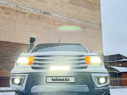 Toyota Hilux 2017 года за 14 900 000 тг. в Актобе – фото 12