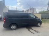 Hyundai Starex 2015 года за 11 500 000 тг. в Петропавловск – фото 2