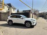 Toyota RAV4 2020 года за 17 600 000 тг. в Алматы – фото 2