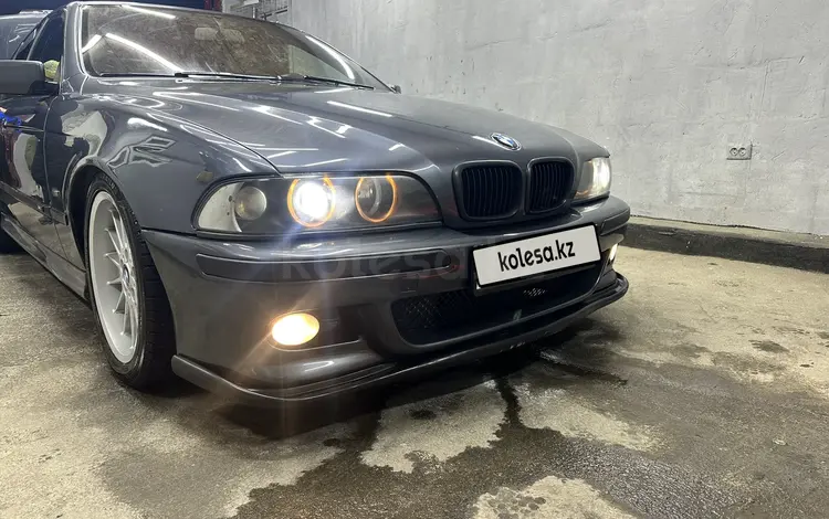 BMW 528 1999 года за 4 000 000 тг. в Алматы