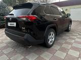 Toyota RAV4 2020 года за 15 700 000 тг. в Тараз – фото 5