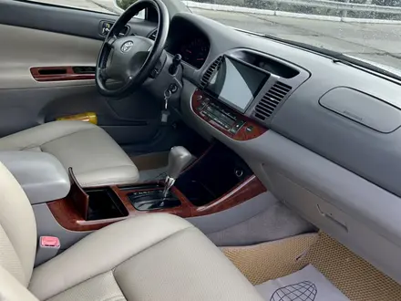 Toyota Camry 2004 года за 4 900 000 тг. в Уральск – фото 19