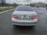 Toyota Camry 2011 года за 5 800 000 тг. в Уральск – фото 4