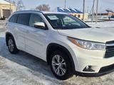 Toyota Highlander 2015 года за 10 000 000 тг. в Актобе – фото 2