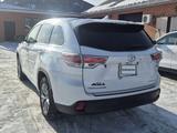 Toyota Highlander 2015 года за 10 000 000 тг. в Актобе – фото 4