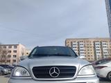 Mercedes-Benz ML 320 2001 года за 5 000 000 тг. в Астана – фото 2