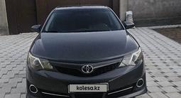 Toyota Camry 2013 годаүшін8 500 000 тг. в Шымкент
