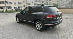 Volkswagen Touareg 2015 года за 15 500 000 тг. в Астана – фото 4