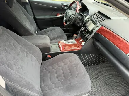 Toyota Camry 2014 года за 9 800 000 тг. в Костанай – фото 14