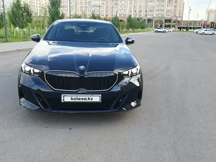 BMW 520 2024 года за 44 000 000 тг. в Астана