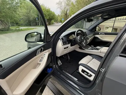 BMW X7 2022 года за 55 000 000 тг. в Уральск – фото 11
