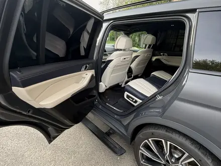 BMW X7 2022 года за 55 000 000 тг. в Уральск – фото 12