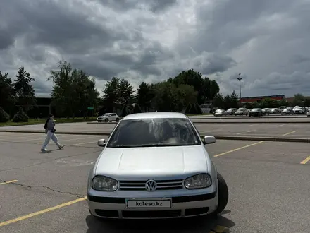 Volkswagen Golf 2002 года за 2 200 000 тг. в Алматы – фото 2