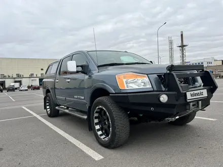 Nissan Titan, 2011