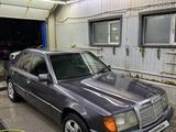 Mercedes-Benz E 200 1992 годаүшін880 000 тг. в Астана – фото 2