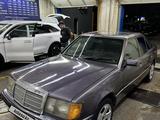 Mercedes-Benz E 200 1992 годаүшін880 000 тг. в Астана
