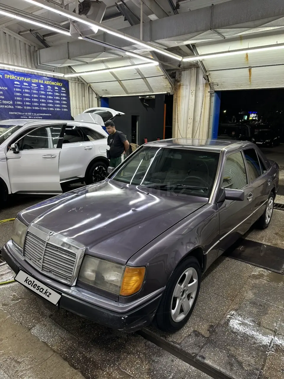Mercedes-Benz E-Class, 1992