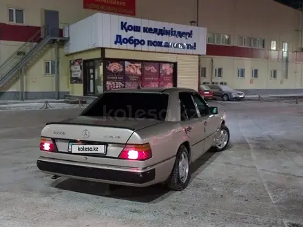 Mercedes-Benz E 230 1989 года за 1 200 000 тг. в Семей – фото 15