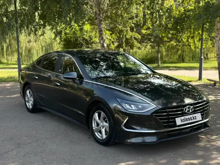 Hyundai Sonata 2019 года за 9 900 000 тг. в Алматы