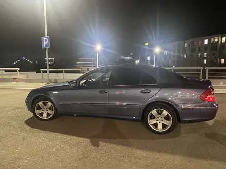 Mercedes-Benz E 240 2003 года за 6 300 000 тг. в Караганда – фото 29