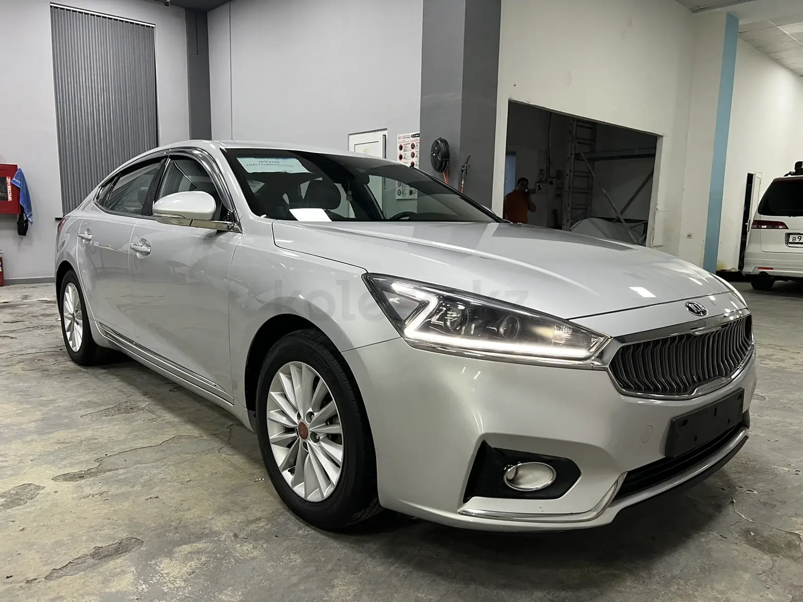 Продажа Kia K7 2017 года в Шымкенте - №161737138: цена 7600000₸. Купить ...