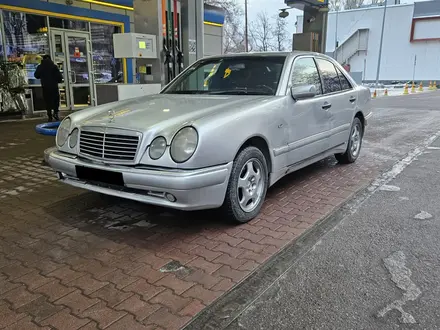 Mercedes-Benz E 280 1996 года за 2 500 000 тг. в Алматы – фото 3