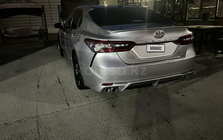 Toyota Camry 2020 года за 12 000 000 тг. в Алматы