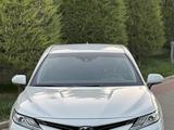 Toyota Camry 2021 годаfor15 800 000 тг. в Алматы – фото 2