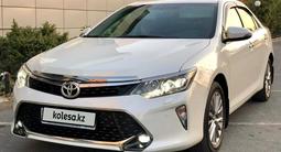 Toyota Camry 2017 годаүшін13 500 000 тг. в Шымкент – фото 2