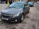 Chevrolet Cruze 2013 года за 3 900 000 тг. в Астана – фото 2