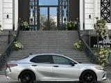 Toyota Camry 2020 года за 12 200 000 тг. в Шымкент – фото 4