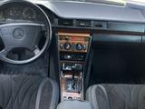 Mercedes-Benz E 280 1993 года за 2 440 000 тг. в Туркестан – фото 3