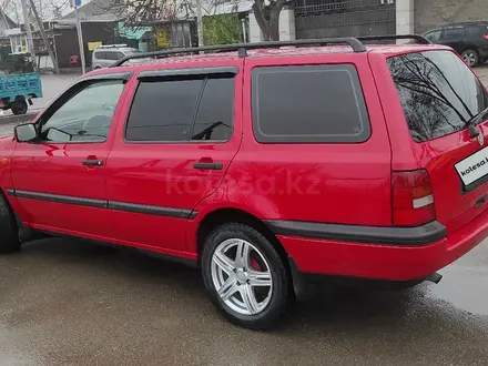 Volkswagen Golf 1995 года за 2 100 000 тг. в Алматы – фото 4