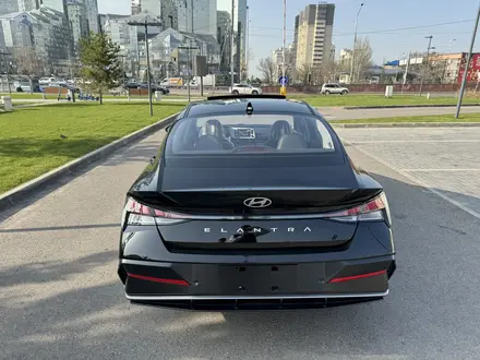 Hyundai Elantra 2024 года за 8 690 000 тг. в Алматы – фото 16