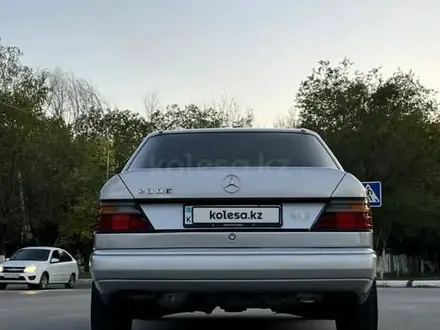 Mercedes-Benz E 230 1988 года за 1 700 000 тг. в Караганда – фото 30