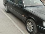 Mercedes-Benz E 200 1993 годаүшін800 000 тг. в Арысь – фото 2