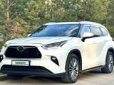 Toyota Highlander 2020 года за 27 500 000 тг. в Астана