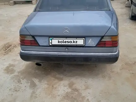 Mercedes-Benz E 200 1990 года за 1 000 000 тг. в Актау