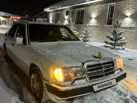 Mercedes-Benz E 230 1991 года за 2 700 000 тг. в Сатпаев – фото 2