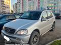 Mercedes-Benz ML 320 2001 года за 5 500 000 тг. в Костанай – фото 2